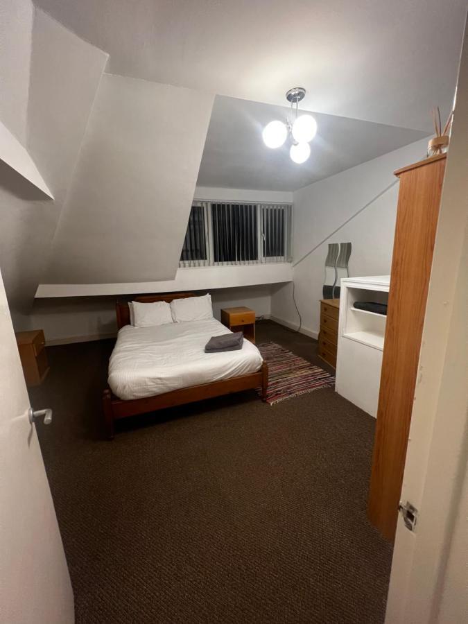 Апартаменты No 5 - Large 1 Bed Near Sefton Park And Lark Lane Ливерпуль Экстерьер фото